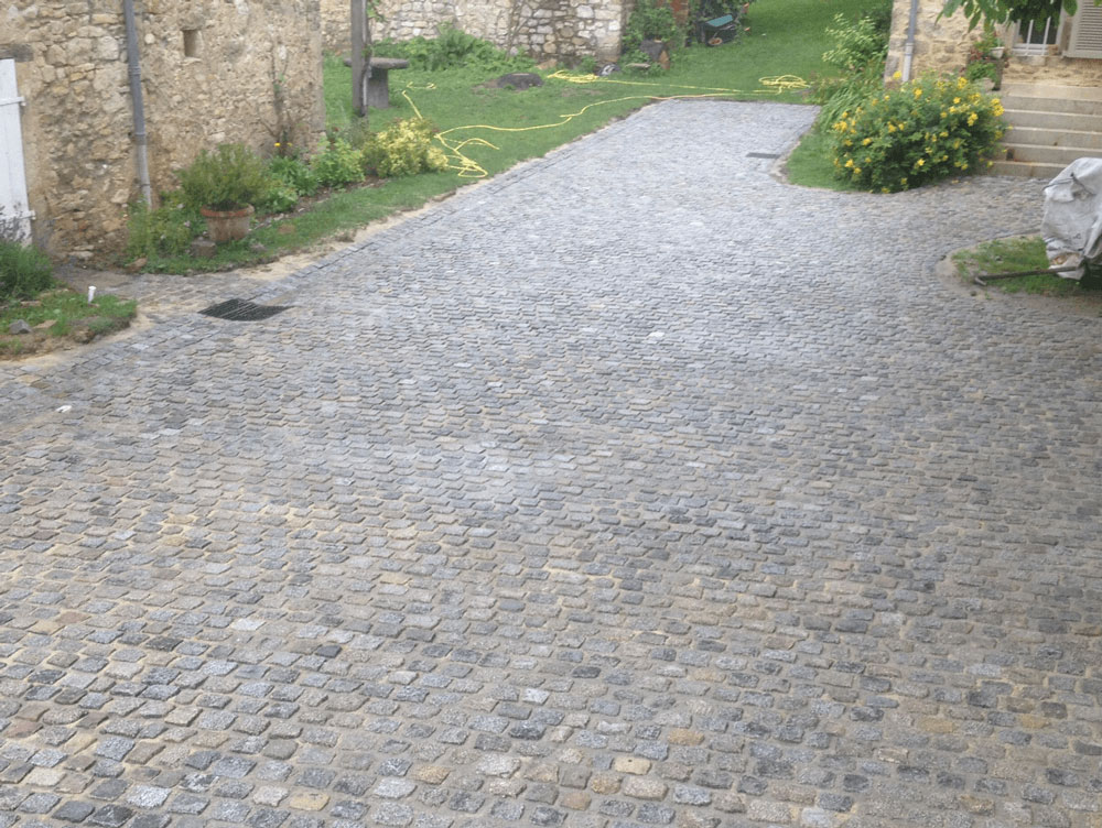 Pavés en granit de réemploi, Vinzelles (63) Pavés en granit de réemploi, Vinzelles (63)